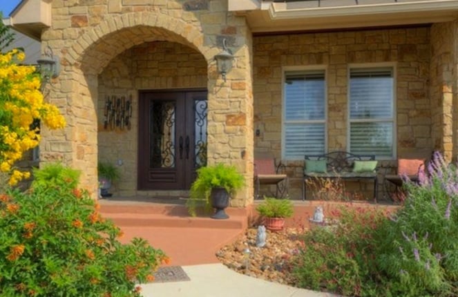 1325_Bordeaux_Front_Porch.png