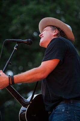 Jack Ingram at Vintage Oaks