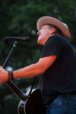 Jack Ingram at Vintage Oaks