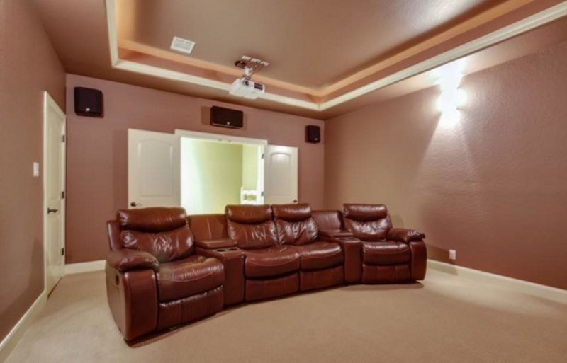 562_Cross_Oak_Media_Room.png